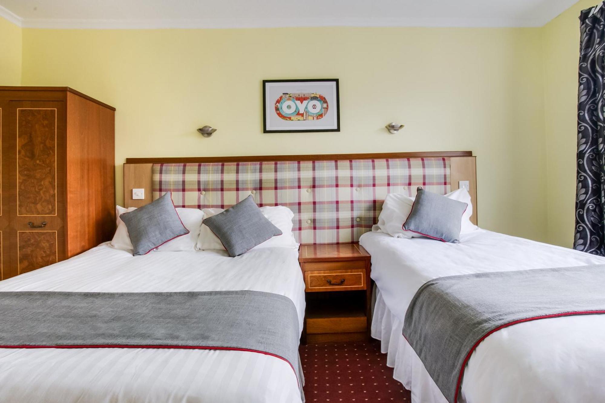 Oyo Glenpark Hotel, Ayr Central Ngoại thất bức ảnh