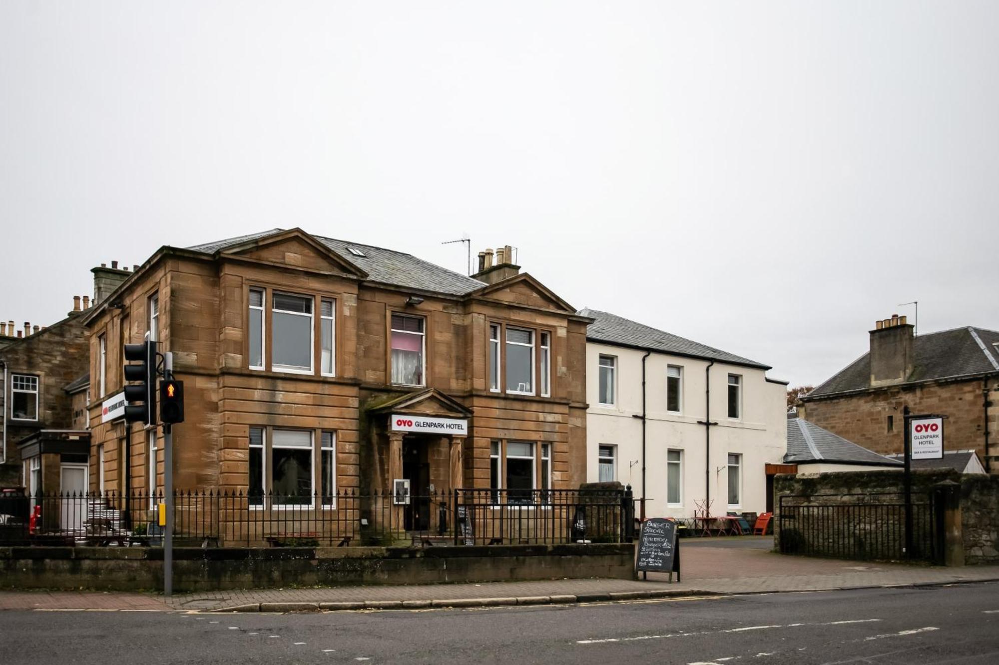 Oyo Glenpark Hotel, Ayr Central Ngoại thất bức ảnh