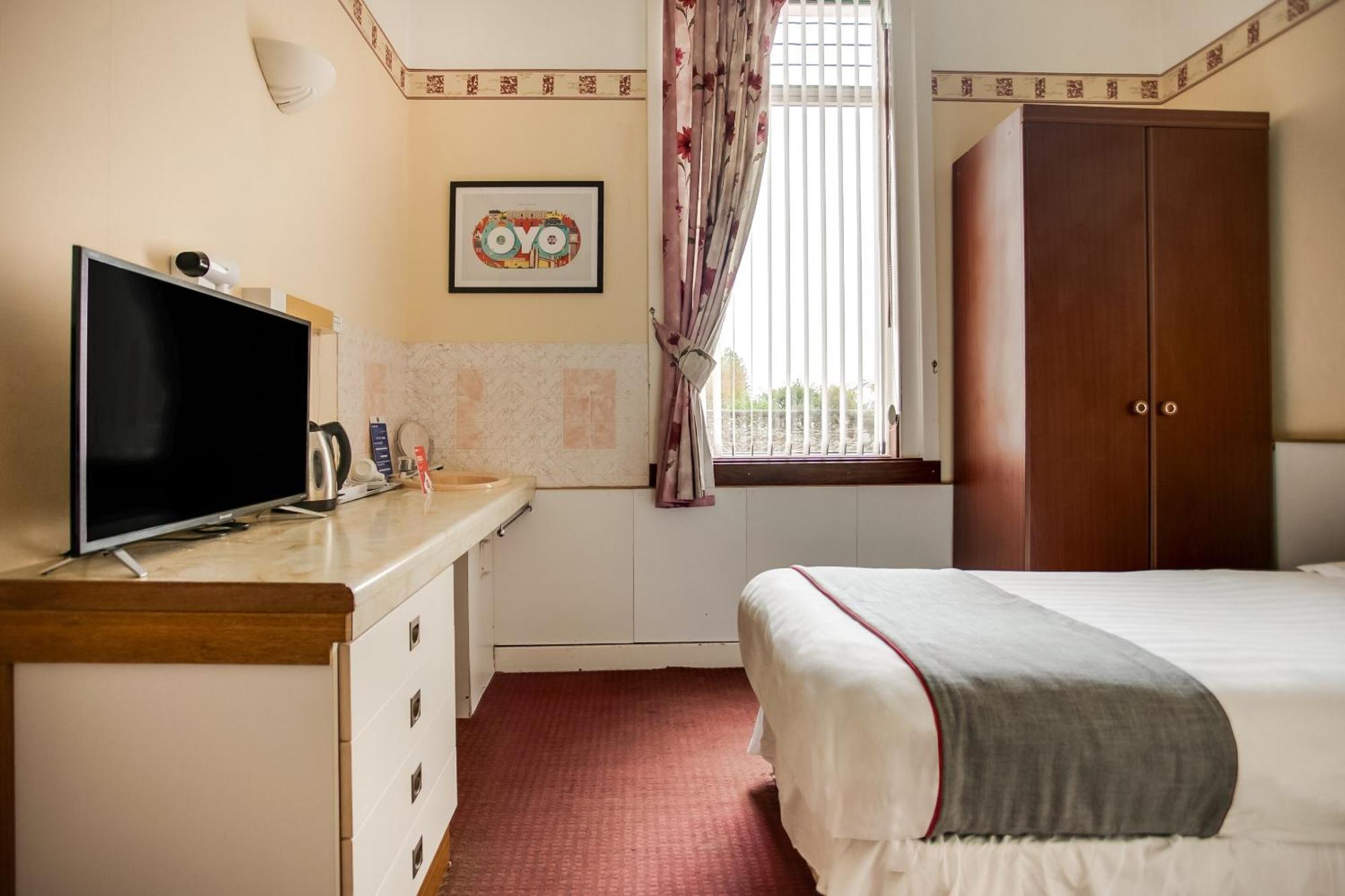 Oyo Glenpark Hotel, Ayr Central Ngoại thất bức ảnh
