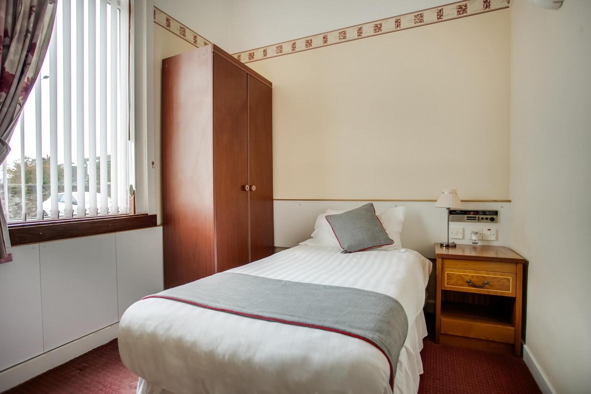 Oyo Glenpark Hotel, Ayr Central Ngoại thất bức ảnh