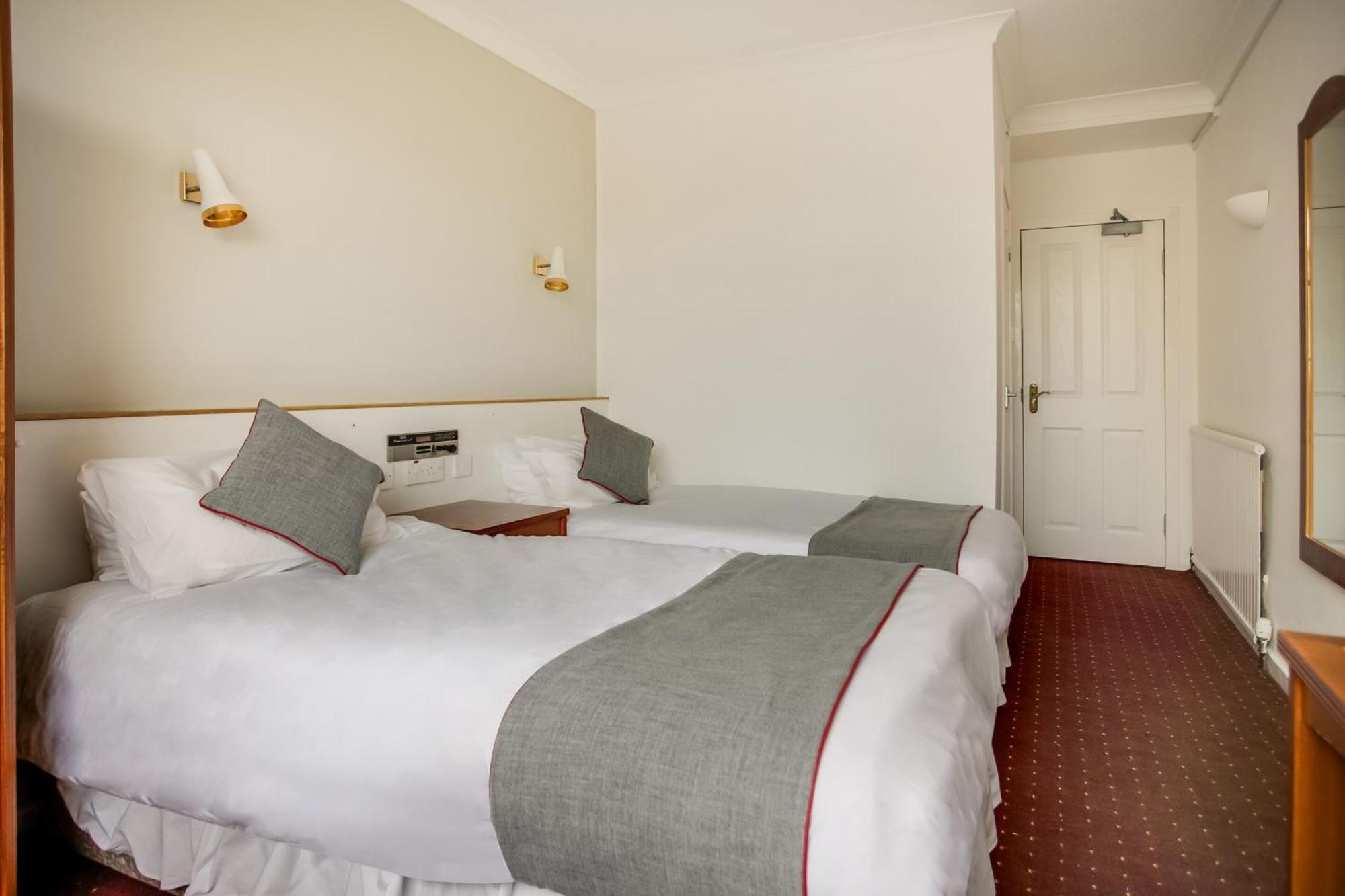 Oyo Glenpark Hotel, Ayr Central Ngoại thất bức ảnh