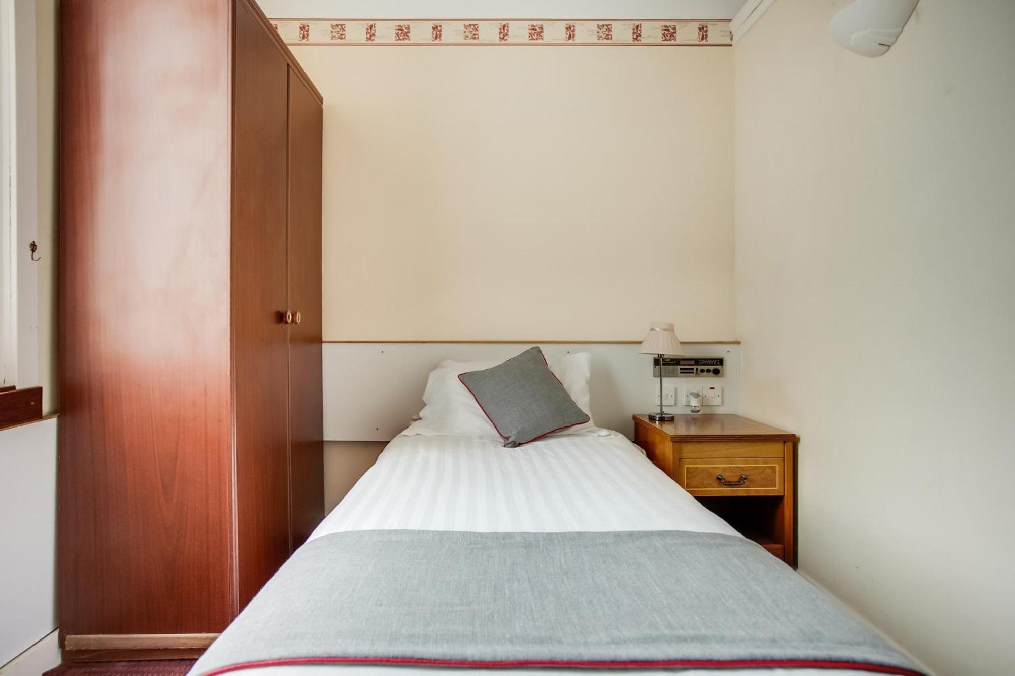 Oyo Glenpark Hotel, Ayr Central Ngoại thất bức ảnh